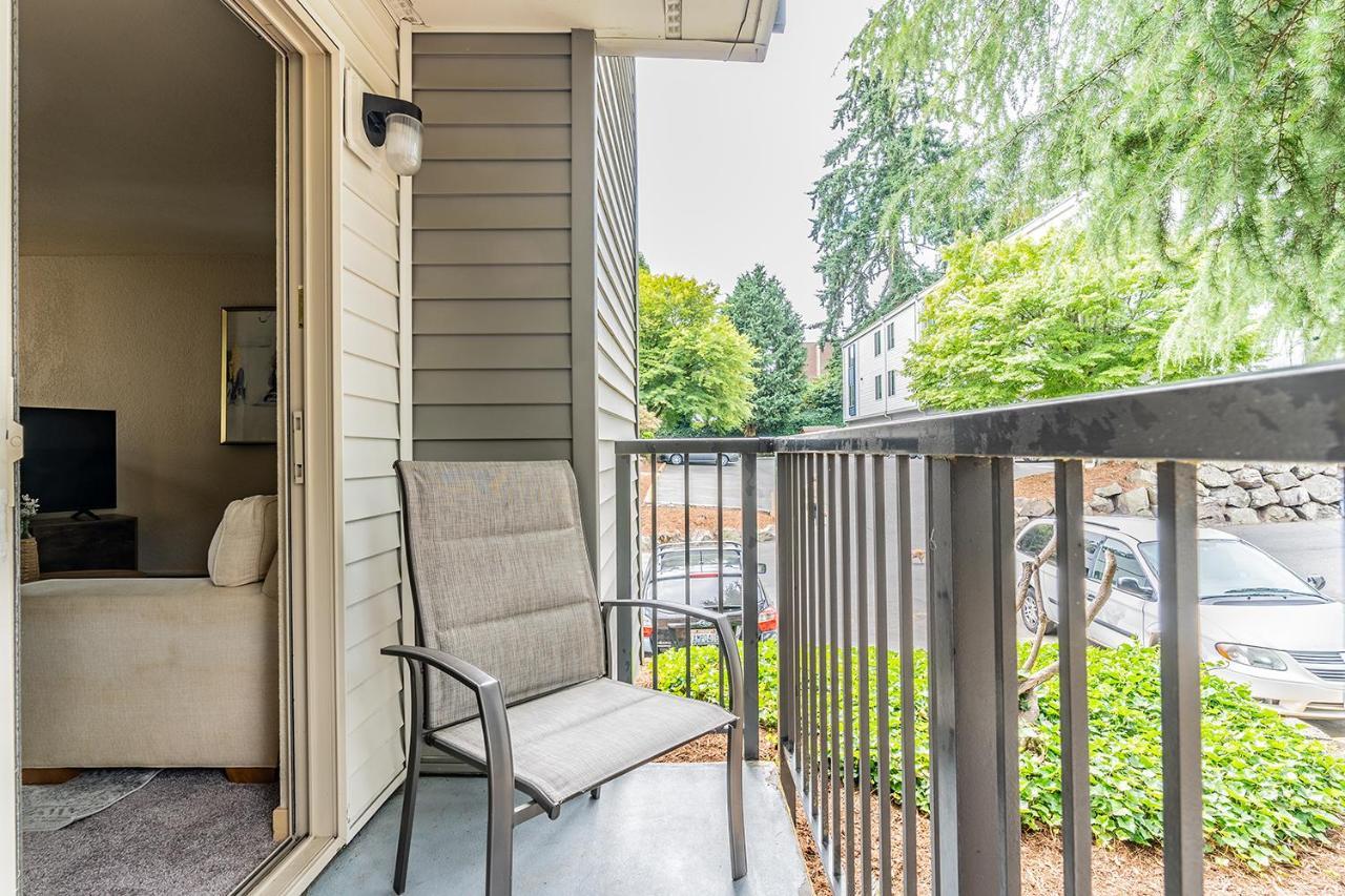 Beautiful And Cozy One Bedroom Apartment -Wifi, Bbq, Patio, Dog Park, Close To Greenlake And Northgate ซีแอตเทิล ภายนอก รูปภาพ